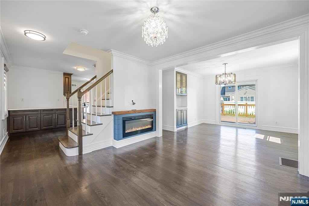 59 Colonial Pkwy - Photo 4 of 30