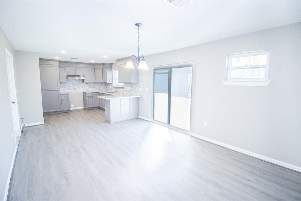 627 West Dr - Photo 2 of 4