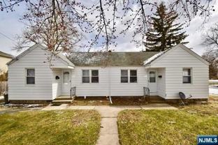 178 Washington St #B - Photo 1 of 1