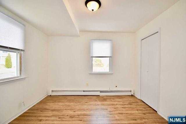 178 Washington St #B - Photo 2 of 6