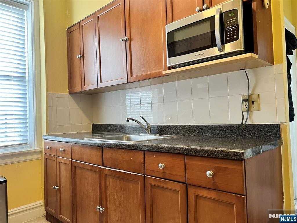7812 Hudson Ave #C4 - Photo 6 of 14