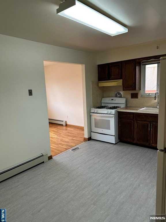 123 E Harwood Ter #1 - Photo 4 of 14