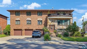 featured image of 58 Wilson St #2