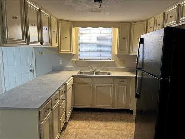 4023 Georgetown Dr - Photo 4 of 16