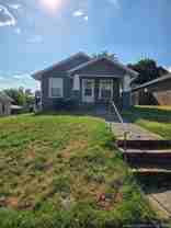 318 N Lincoln Ave - Photo 1 of 1