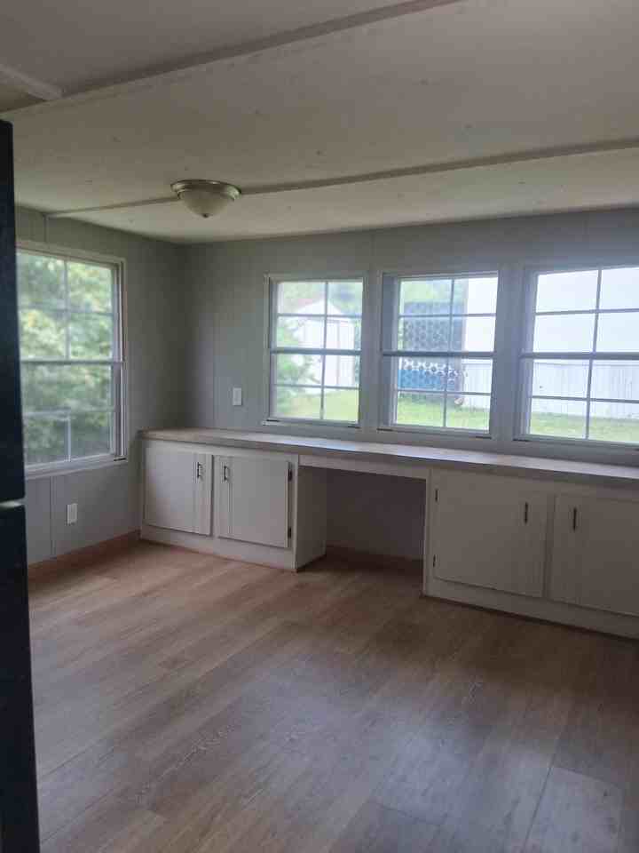 289 Golden Ct #289R - Photo 2 of 10