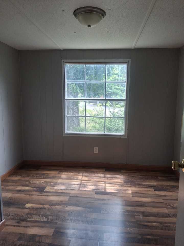 289 Golden Ct #289R - Photo 7 of 10