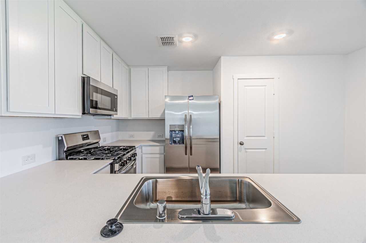1932 Ventasso Blvd - Photo 6 of 34