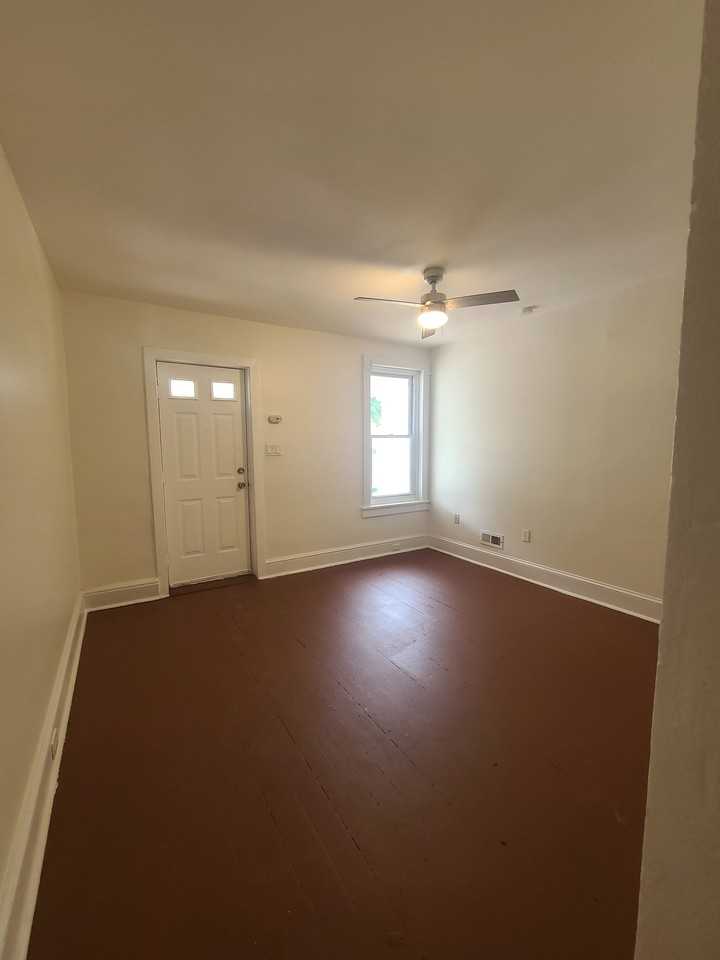 532 Walnut St #1 - Photo 4 of 34