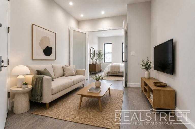 181 Chauncey St #4L - Photo 2 of 6