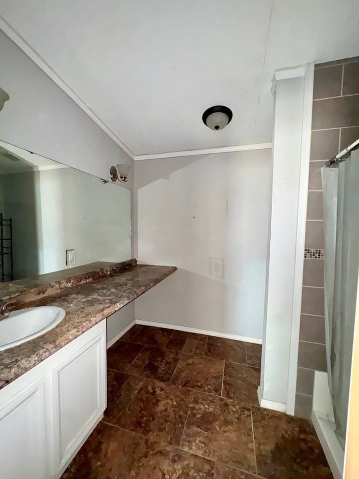 10136 W University Blvd - Photo 7 of 9