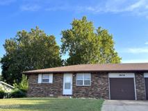 3809 College View Dr - Photo 1 of 1