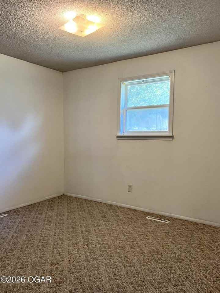 3809 College View Dr - Photo 7 of 8