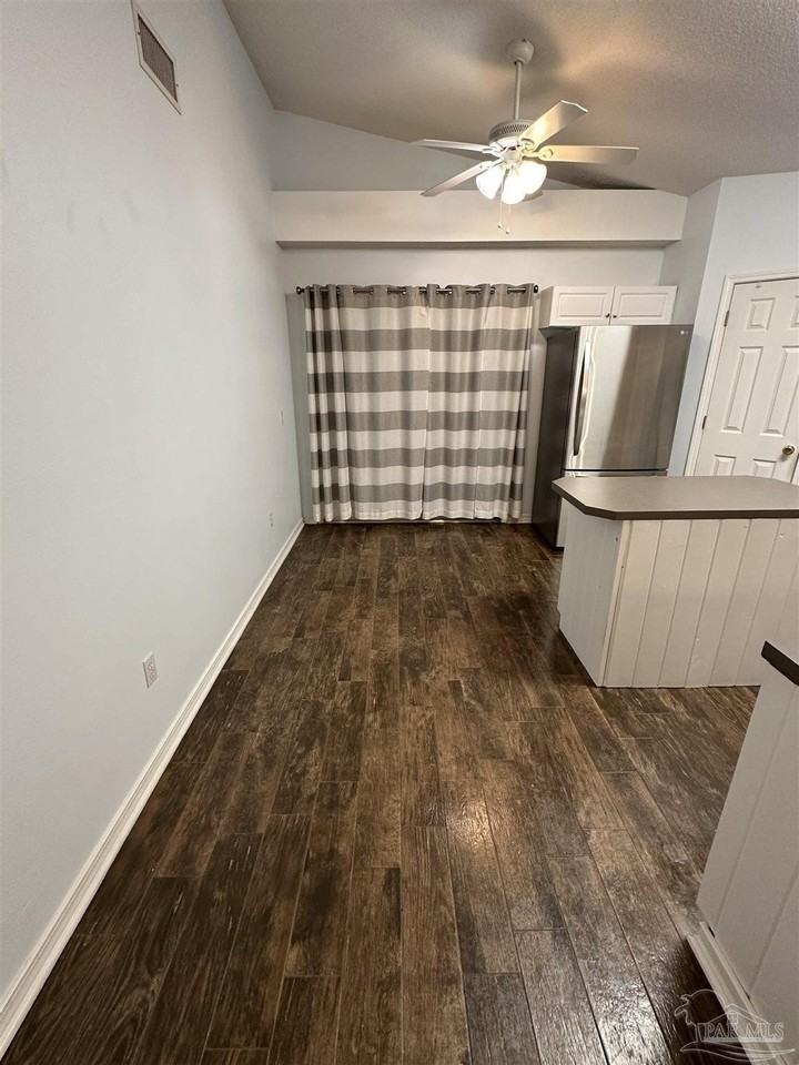 317 Mizzen Ln - Photo 6 of 18