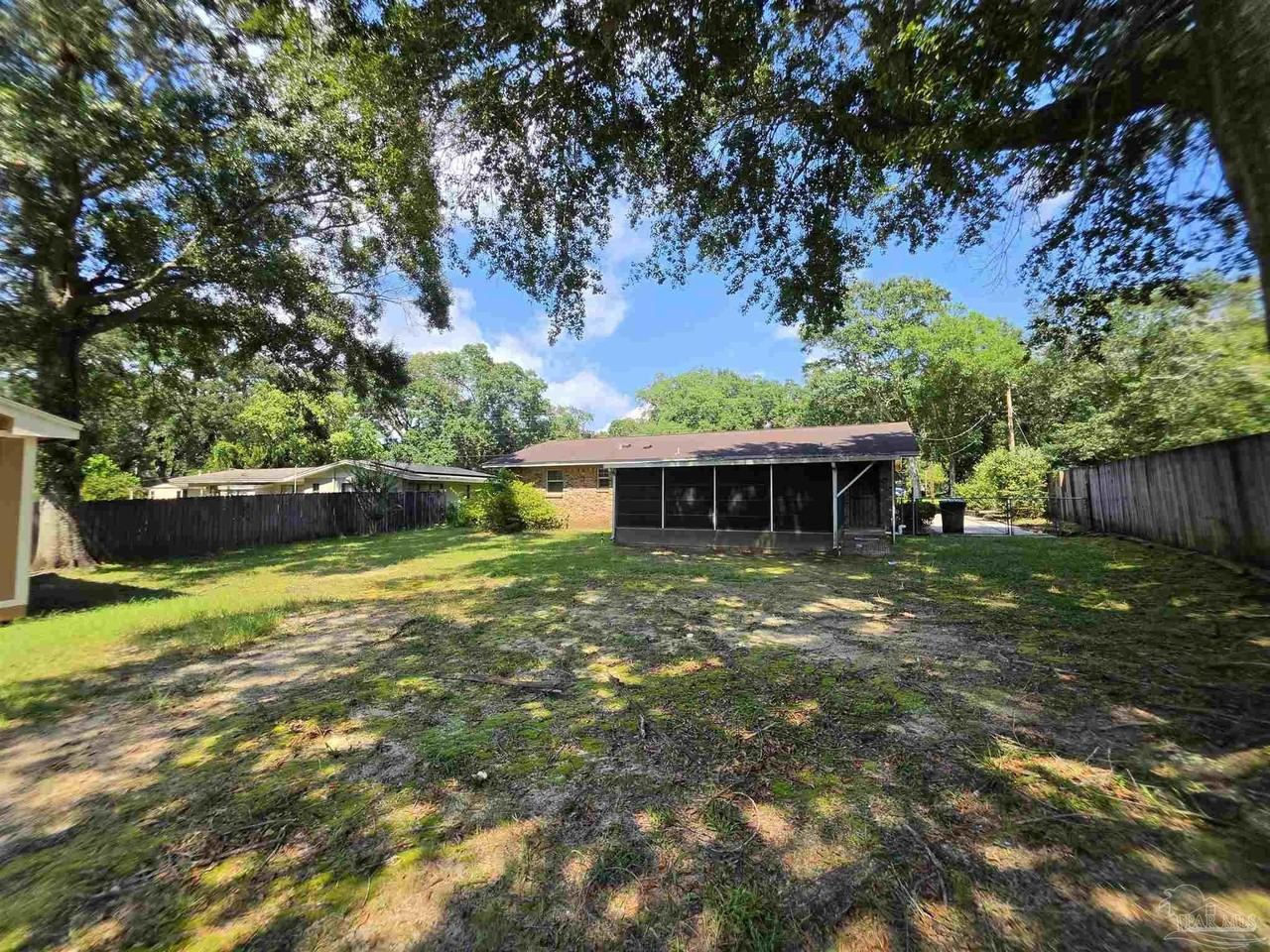 5505 Fairview Dr - Photo 2 of 19