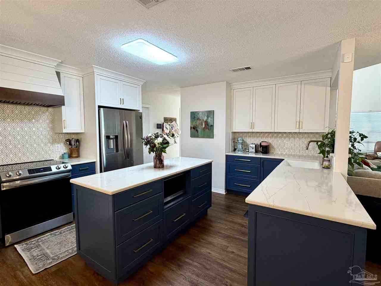 3110 Leesburg Sq - Photo 5 of 40