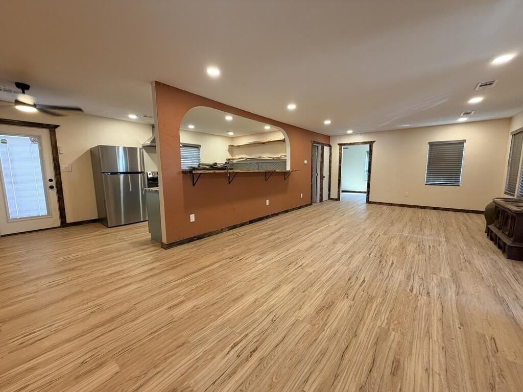 312 W Cuthbert Ave - Photo 6 of 11