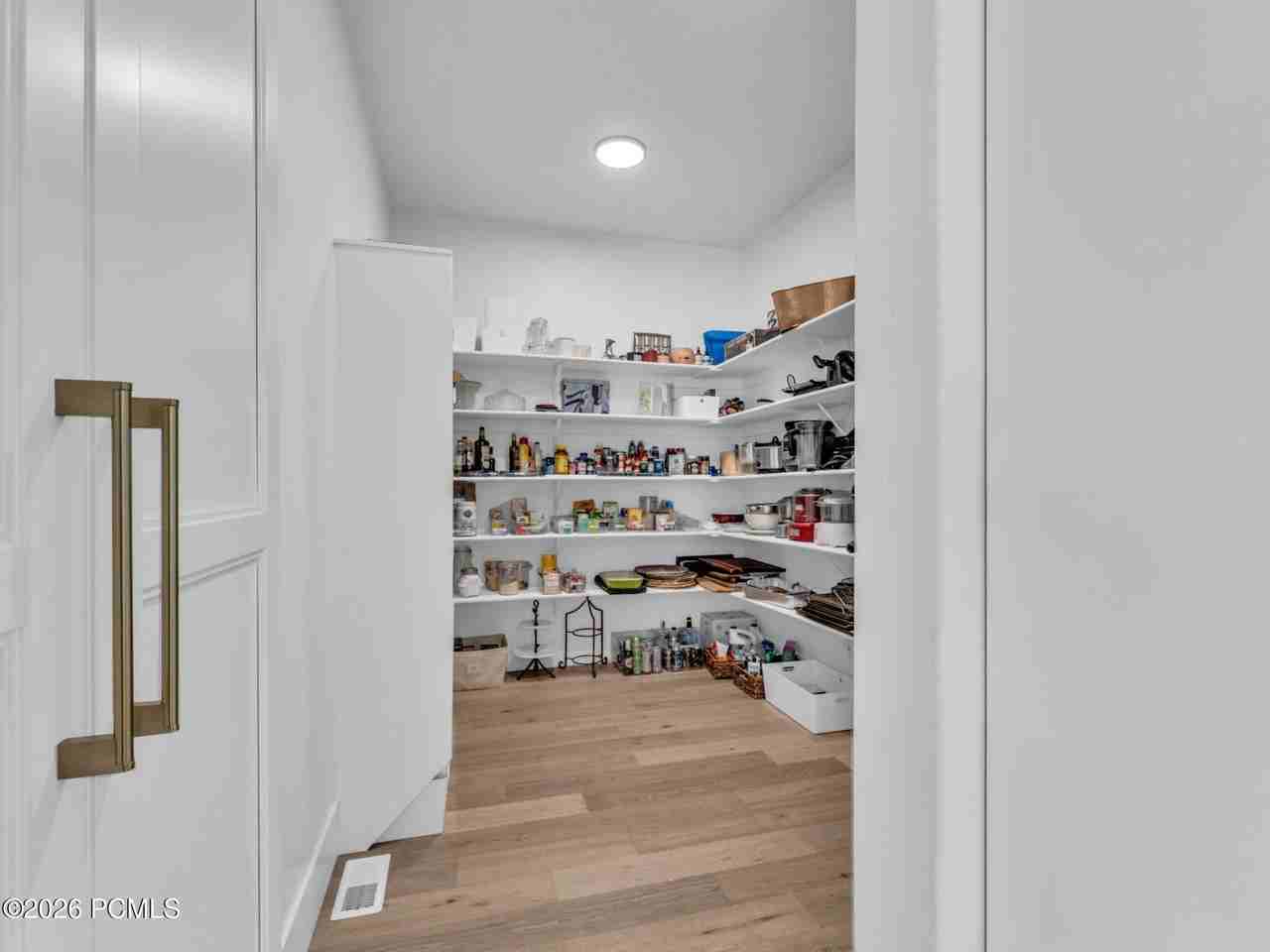 2698 S Bailey Ct - Photo 6 of 33