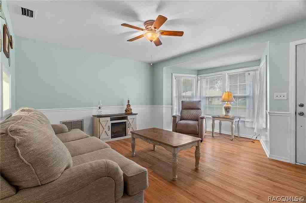 6094 E Penrose St #6094 - Photo 5 of 31