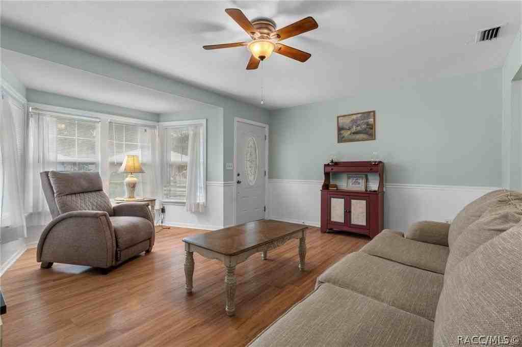 6094 E Penrose St #6094 - Photo 7 of 31