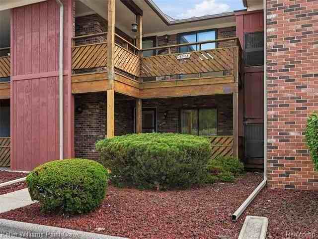 16490 Clarkson Dr #55 - Photo 3 of 29