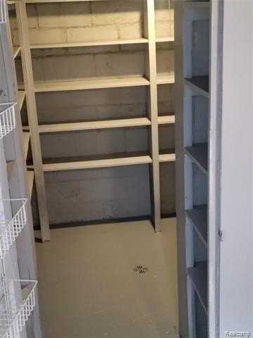 3197 23rd St - Photo 3 of 37