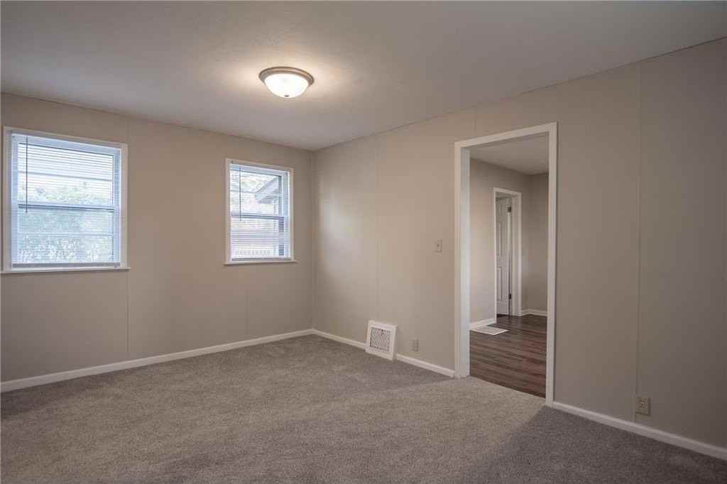 608 7th Ave S - Photo 6 of 13