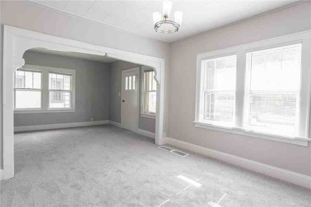 4020 Emerson Ave N - Photo 7 of 23