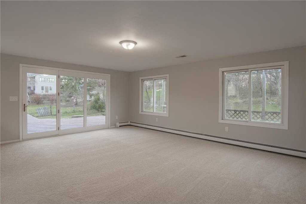 19115 Homestead Cir - Photo 3 of 25