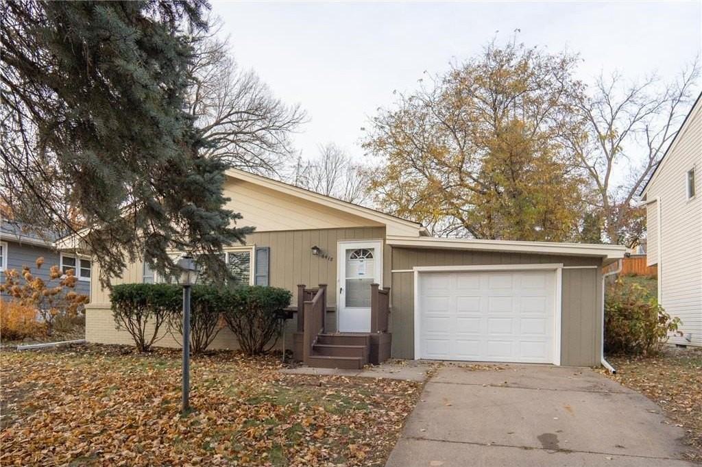 6418 Knoll St N - Photo 2 of 20