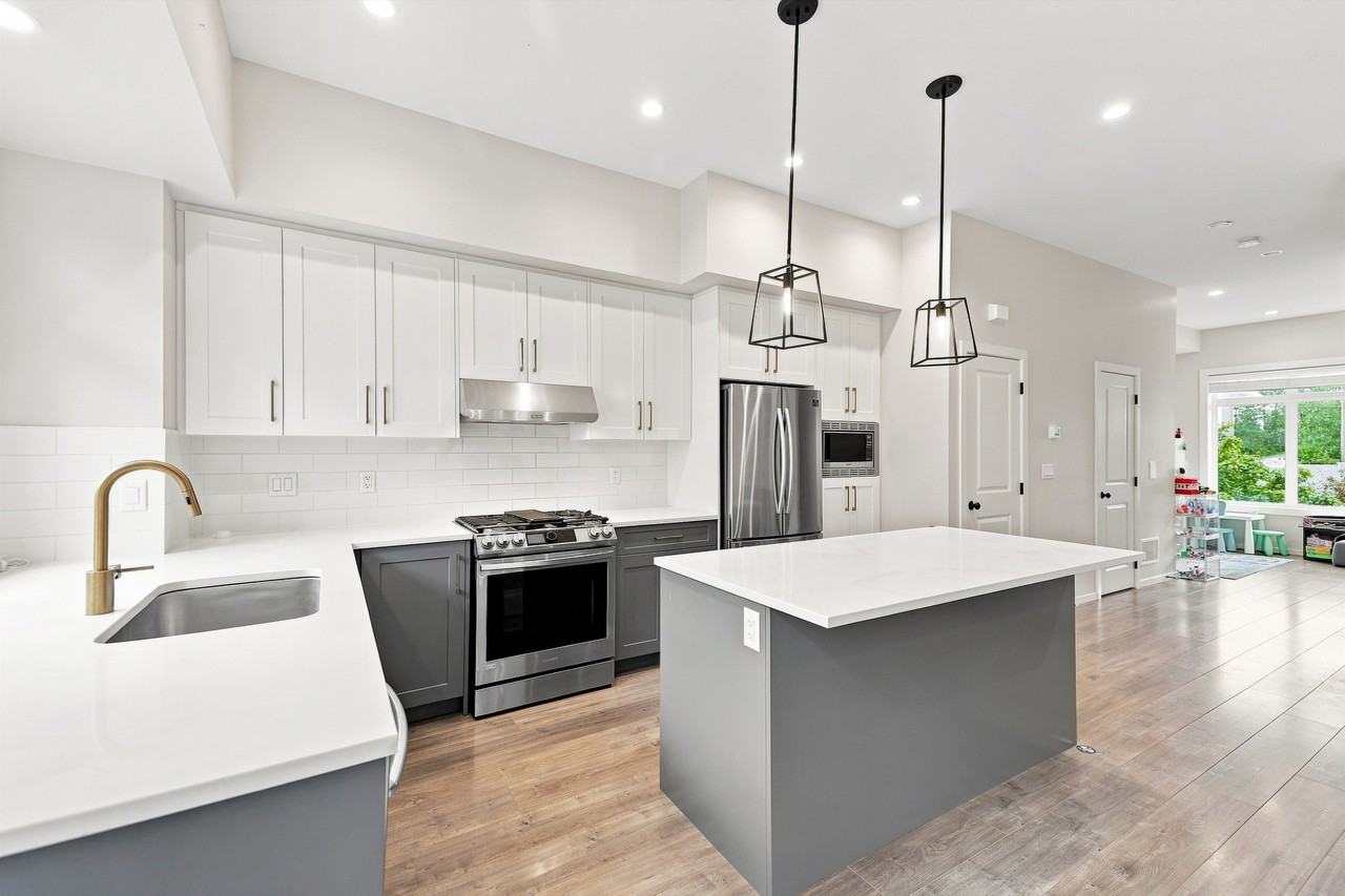 17557 100 Avenue #23 - Photo 3 of 18