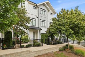 featured image of 17557 100 Avenue