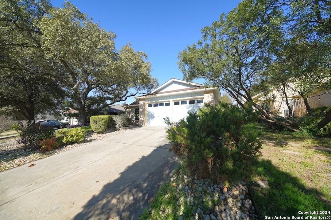 4211 Colonneh Trl - Photo 6 of 43