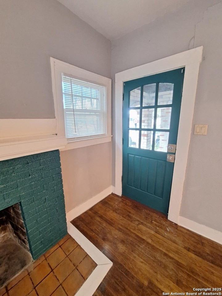 2134 Cincinnati Ave - Photo 2 of 14