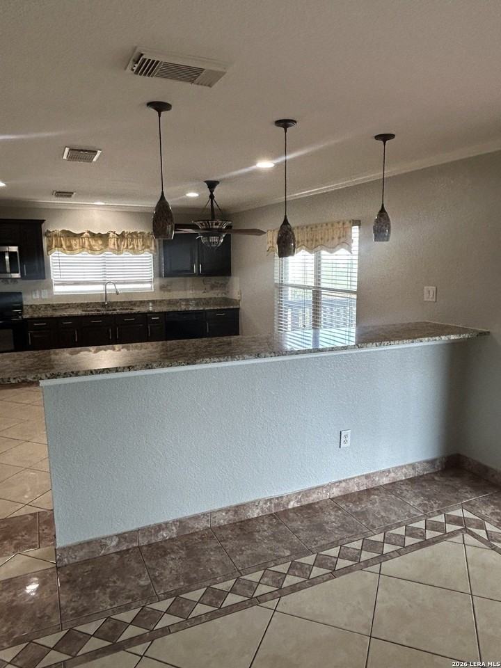14606 Mountainside Rdg - Photo 5 of 27