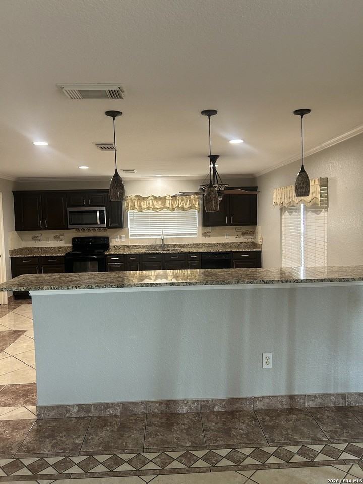 14606 Mountainside Rdg - Photo 7 of 27