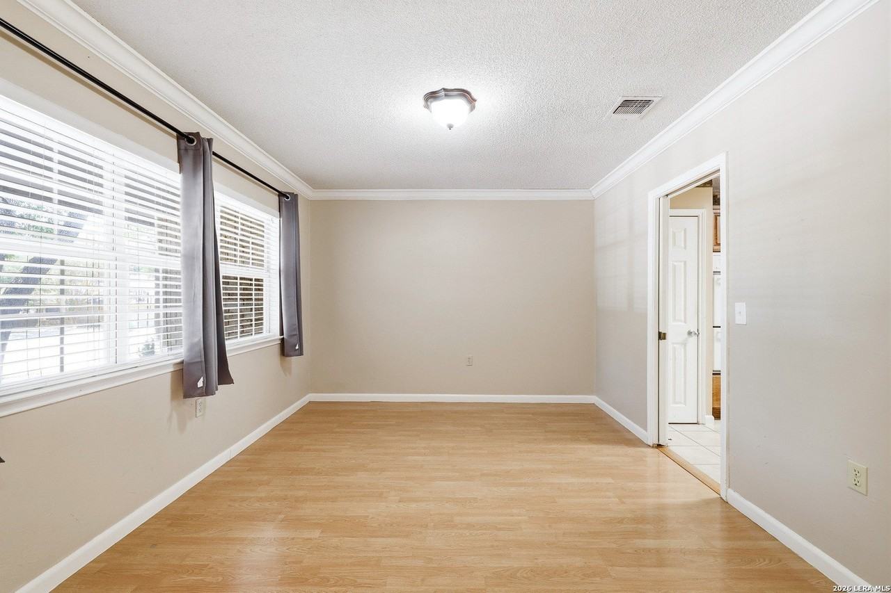 8411 Aristotle - Photo 3 of 26