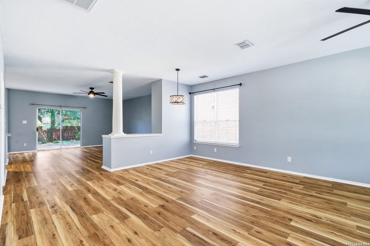 7101 Avery Rd - Photo 4 of 26