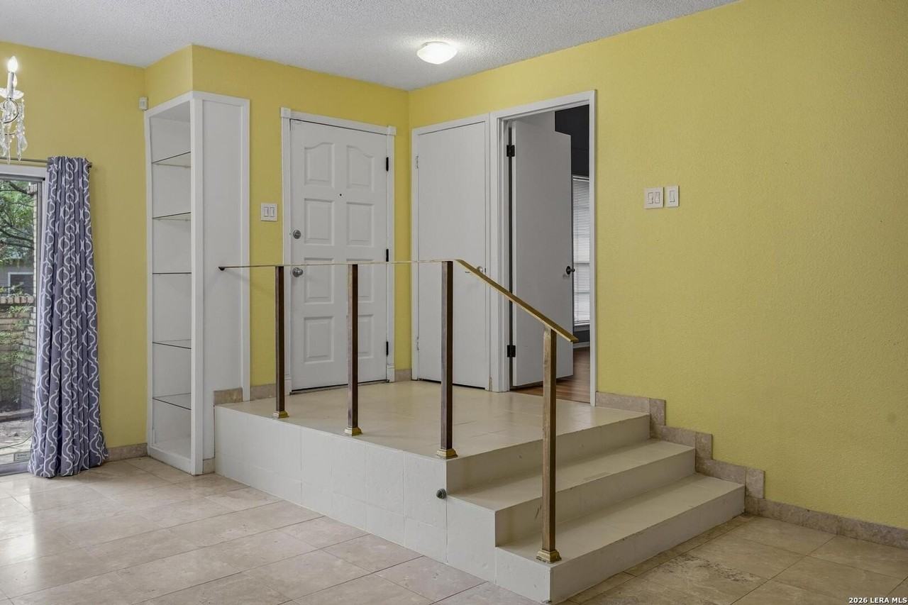 3800 E Songbird - Photo 7 of 32