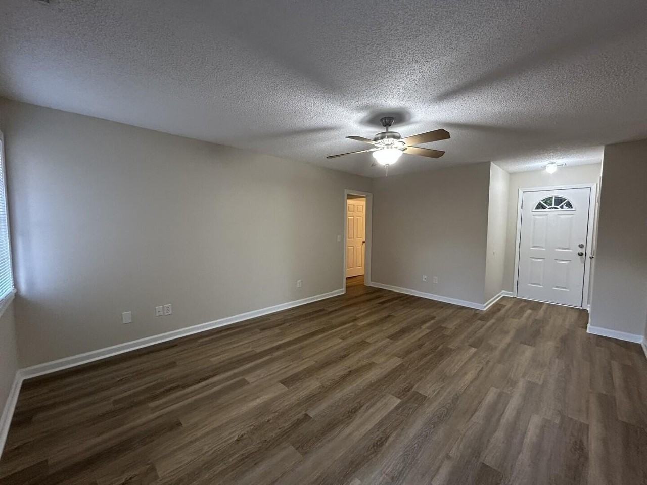 3395 Bolden Ln - Photo 4 of 21
