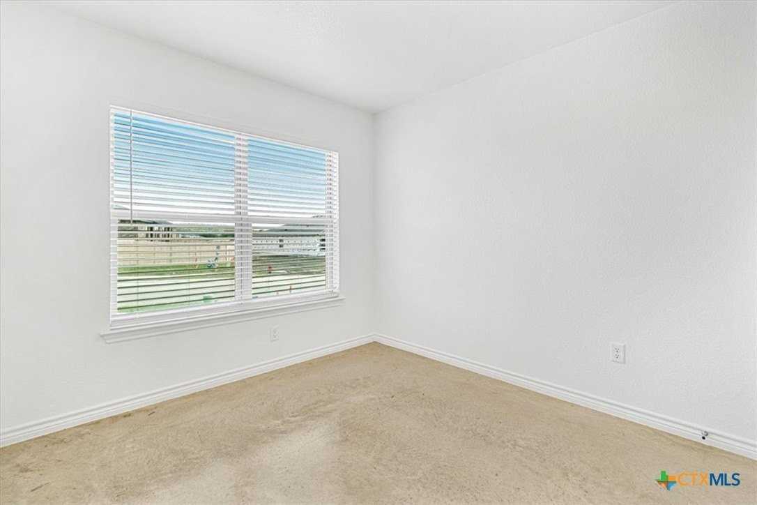 1242 Lehmann #A - Photo 4 of 22
