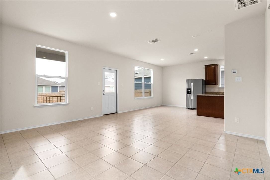 169 Katie Elder Dr - Photo 4 of 12