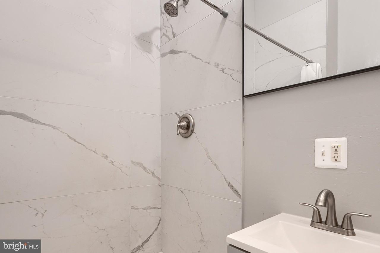 1524 Madison Ave #1 - Photo 4 of 15