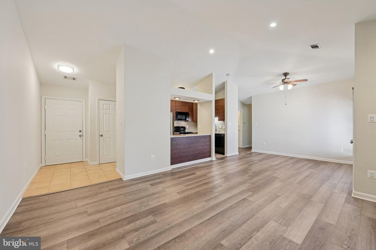 2104 Whitehall Rd #2B - Photo 6 of 37
