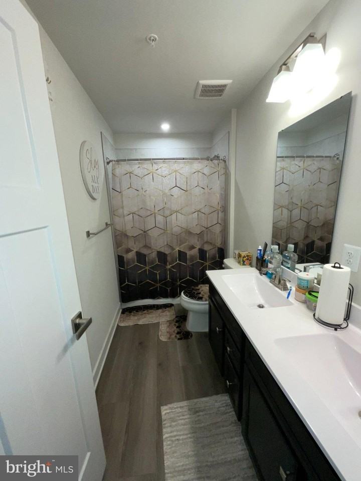 14724 Silver Hammer Way - Photo 3 of 5