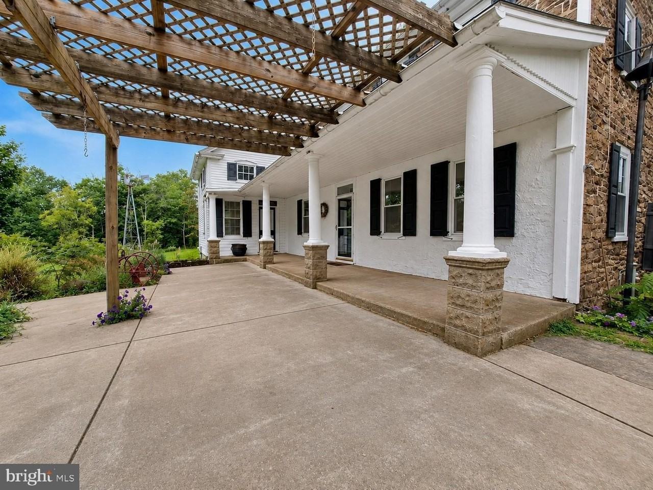 34 Fretz Rd - Photo 3 of 35