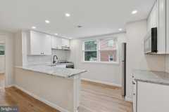 421 W Jefferson St #B - Photo 1 of 1