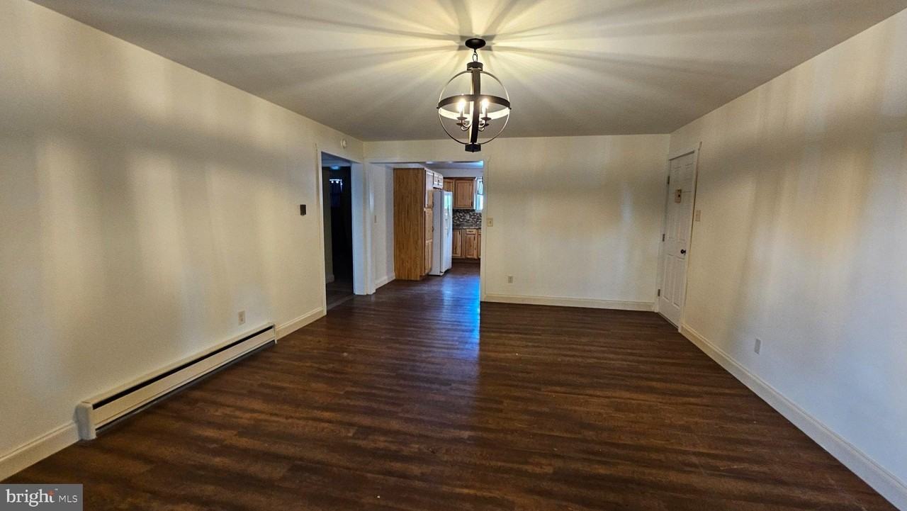 767 Roxbury Rd #D - Photo 6 of 14