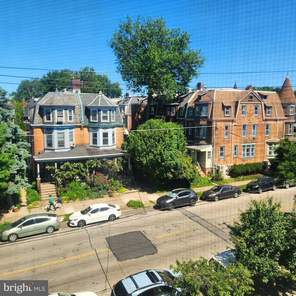4812 Warrington Ave #3 - Photo 7 of 31
