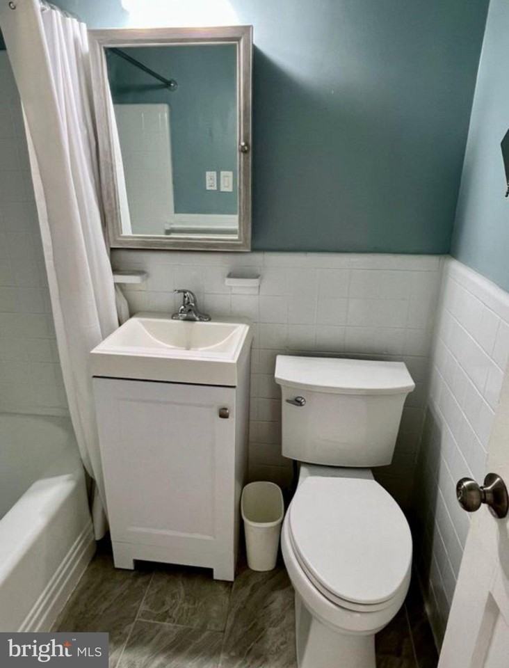 6332 Gardenia St #2 - Photo 5 of 11